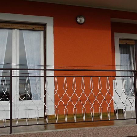 Apartment Parenzana Bibali 65 A 52460-Buje Exterior photo
